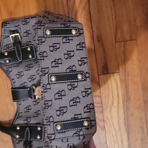 Dooney & Bourke logo satchel, like new. - Picture 4 of 12